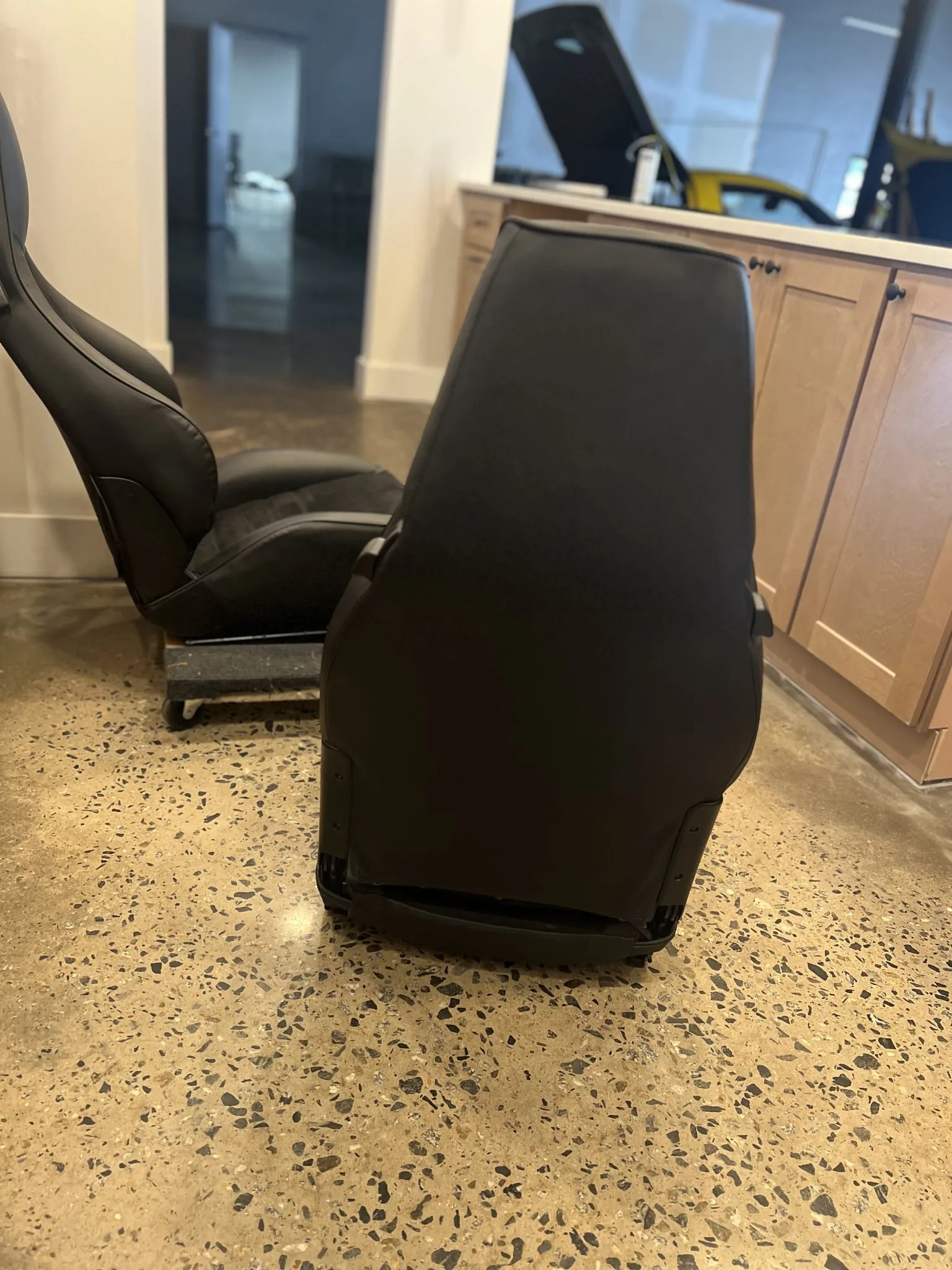 Recaro Sport Seats – Refreshed Black Leather & Alcantara - Image 4