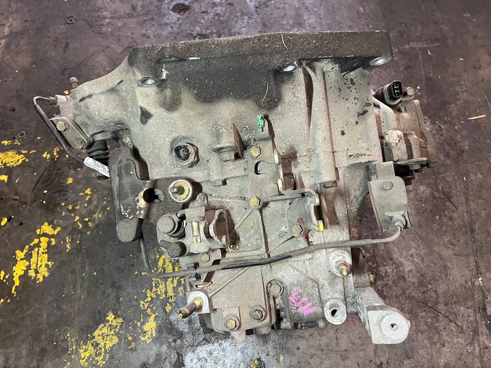 2002-2005 Honda Civic SiR 5 Speed Manual Transmission EP3 - Image 5